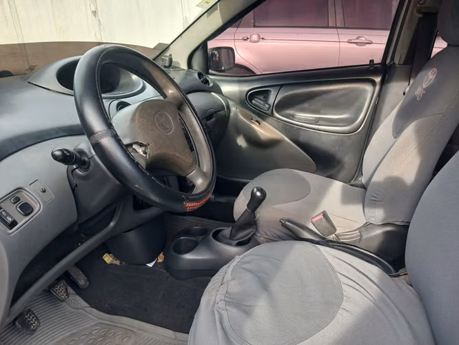 BONITO Y ECONÓMICO TOYOT YARIS... - Imagen 7