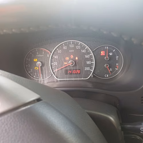 Suzuki SX4 2008 gris plateado — económico, AC al 100%, documentos en regla | $6,300 negociable