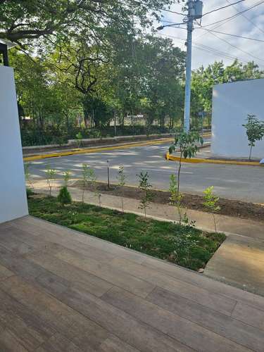 Casa nueva en renta en Residencial La Paz, Managua | 3 hab + servicio · Piscina · US$ 1,100 - Imagen 10