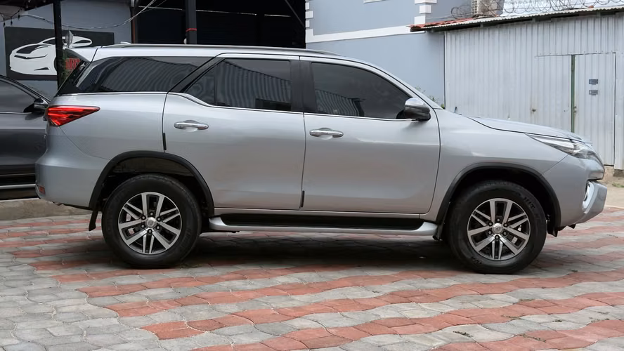 Toyota fortuner  - Imagen 6