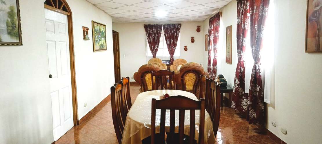 EM-Venta de Propiedad de dos plantas en Residencial Altos de Motastepe  - Imagen 14