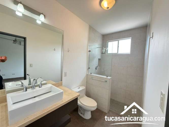  STUNNING HOME FOR SALE IN BALCONES DE SANTO DOMINGO, MANAGUA  - Imagen 7