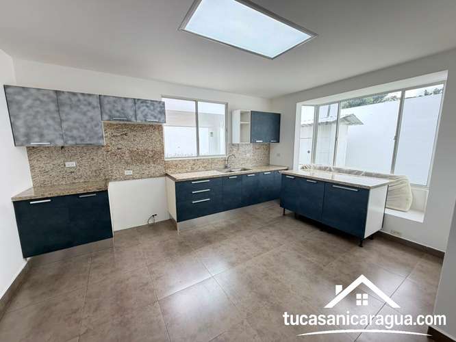  STUNNING HOME FOR SALE IN BALCONES DE SANTO DOMINGO, MANAGUA  - Imagen 8
