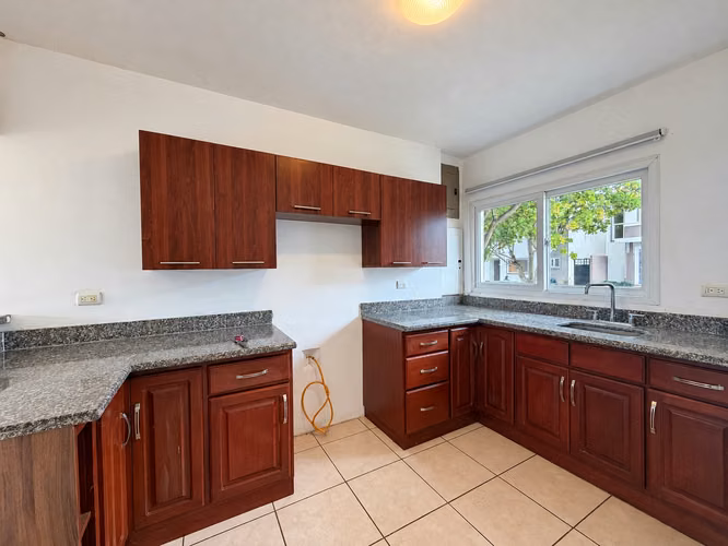  SE RENTA HERMOSA CASA EN LAS COLINAS, MANAGUA  - Imagen 5