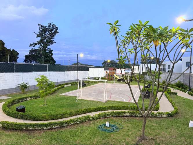  SE RENTA MODERNA CASA DE 2 PLANTAS EN LAS COLINAS, MANAGUA - Imagen 19