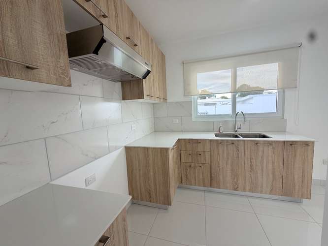  SE RENTA MODERNA CASA DE 2 PLANTAS EN LAS COLINAS, MANAGUA - Imagen 9