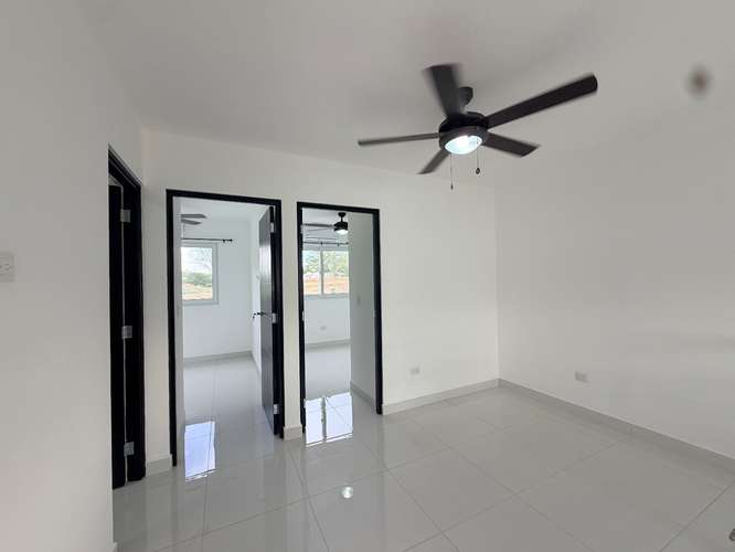  SE RENTA MODERNA CASA DE 2 PLANTAS EN LAS COLINAS, MANAGUA - Imagen 10