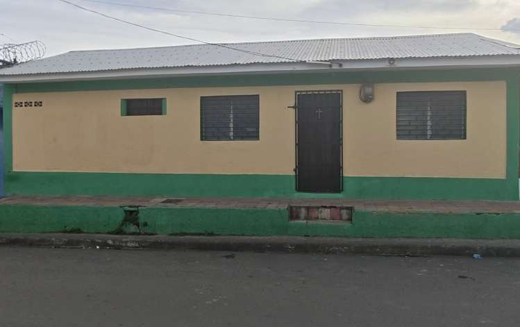 House to inhabit or Business, Central