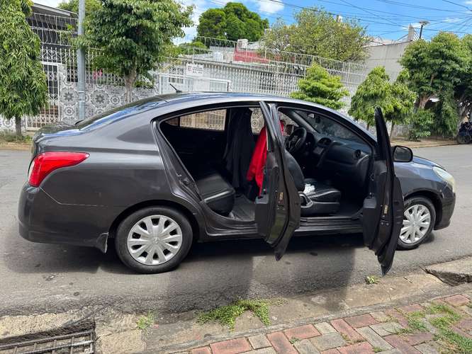 Nissan Versa 2017 transmisión Manual 
