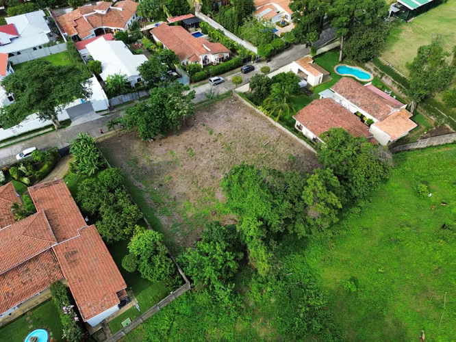 KC -  Terreno en Venta en Jardines de Santo Domingo - Imagen 6