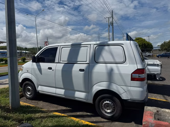 Suzuki APV Disponible 