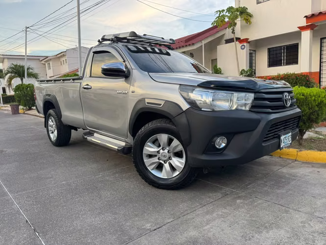TOYOTA HILUX REVO 2019 – EXCELENTE OPORTUNIDAD! 