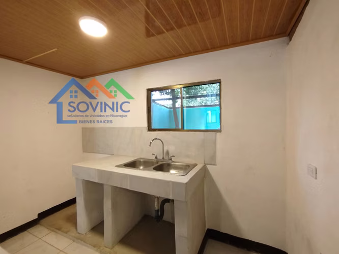 SE VENDE CASA EN VILLA SAN JACINTO CON LOTE DE TERRENO ADICIONAL - Imagen 4