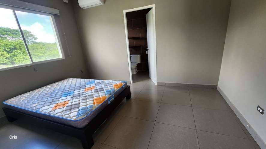 Alquiler de Casa en Las Colinas 