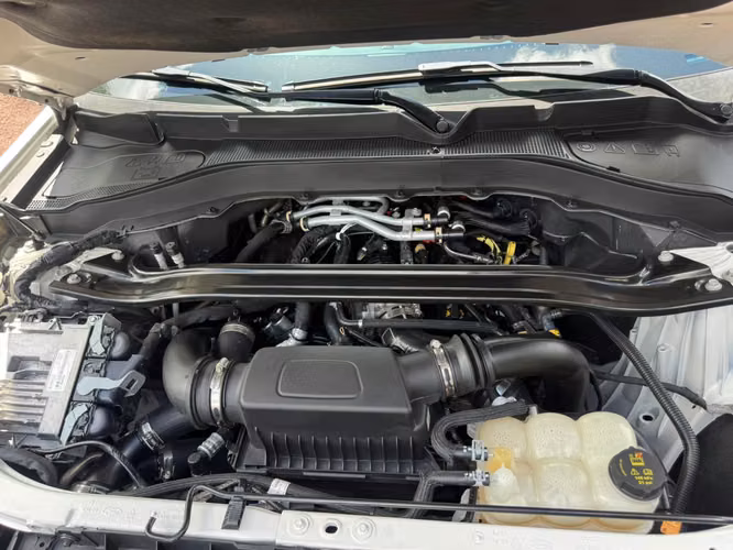 Ford Explorer ST Twin Turbo 