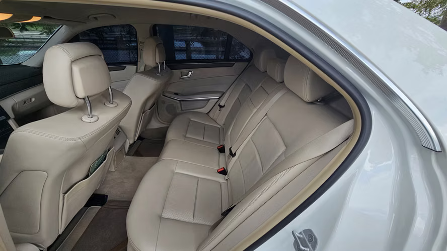 MERCEDES BENZ E250 2015