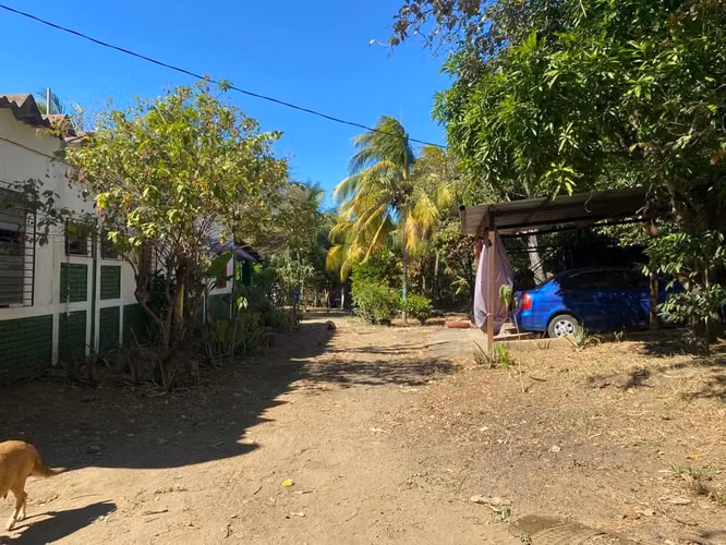 Propiedad de 1 hectárea en Managua con casa, frutales y potencial para oficina o bodega