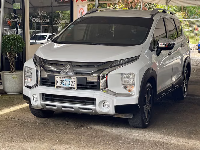 MITSUBISHI XPANDER CROSS AÑO 2022