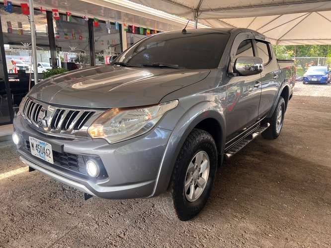 MITSUBISHI L200 SPORTERO AÑO 2017