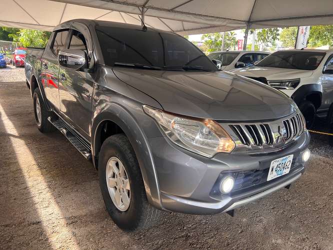 MITSUBISHI L200 SPORTERO AÑO 2017 - Imagen 2