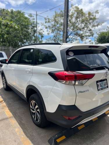 TOYOTA RUSH EN RENTA - Imagen 3