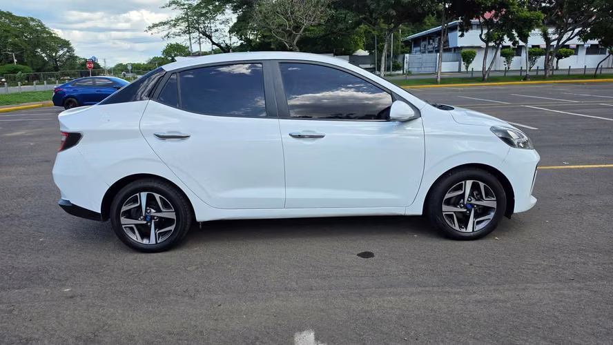 HERMOSO HYUNDAI GRAND i10 2024 - Imagen 5