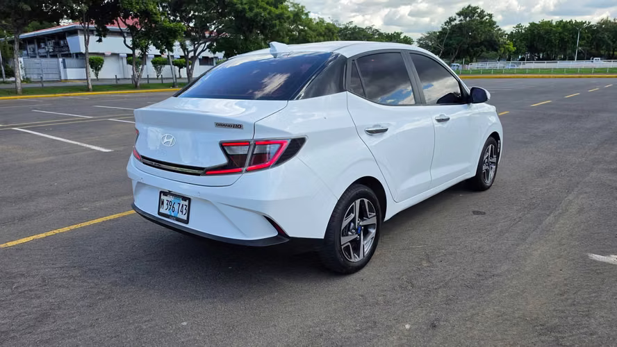 HERMOSO HYUNDAI GRAND i10 2024 - Imagen 6