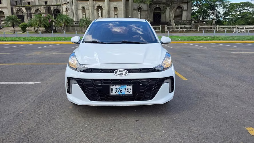HERMOSO HYUNDAI GRAND i10 2024