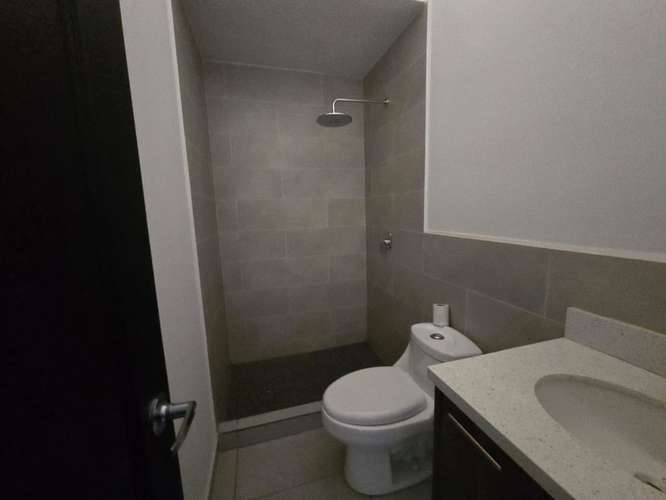 Casa en El Cortijo de la Sierra | 3 habitaciones + estudio y servicio | US$225,000 - Imagen 14