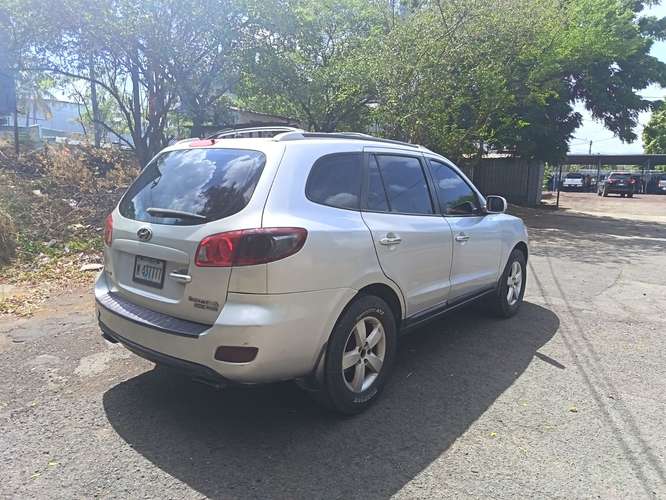 Hyundai Santa Fe 2008 $5,800 No Negociable Donde está y Como está - Imagen 8