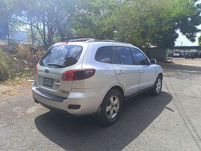 Santa Fe 2008 Diesel 3 Filas - Económica -Hoy Domingo U$5800 - Imagen 7