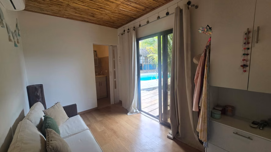 Se vende propiedad en Playa Quizalá con piscina a 2 cuadras de la playa, Derechos posesorios - Imagen 11