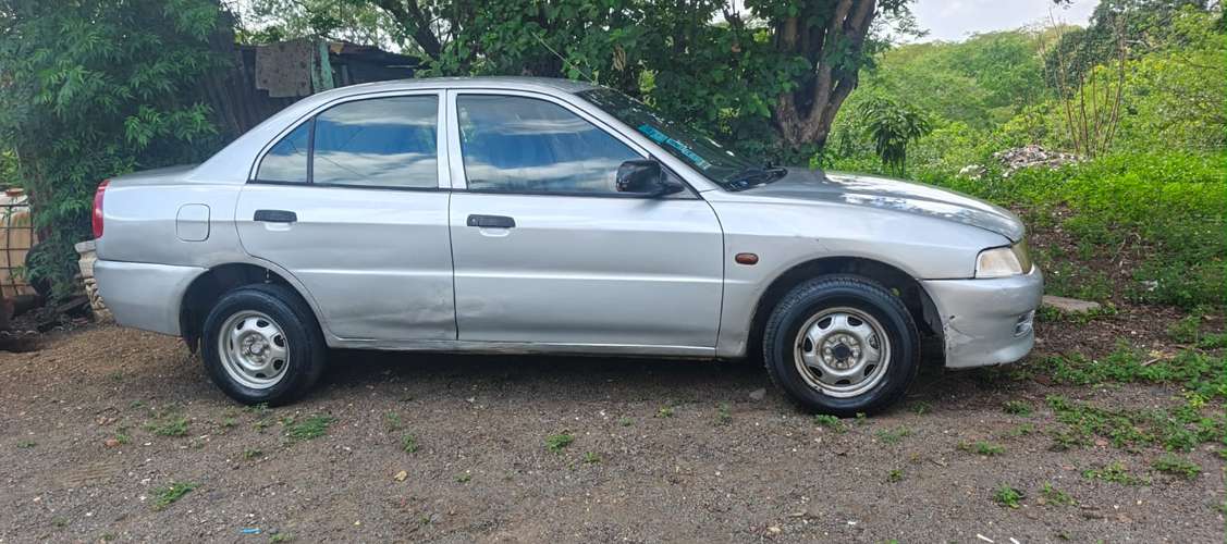 Vendo Carrito con detallitos estéticos 