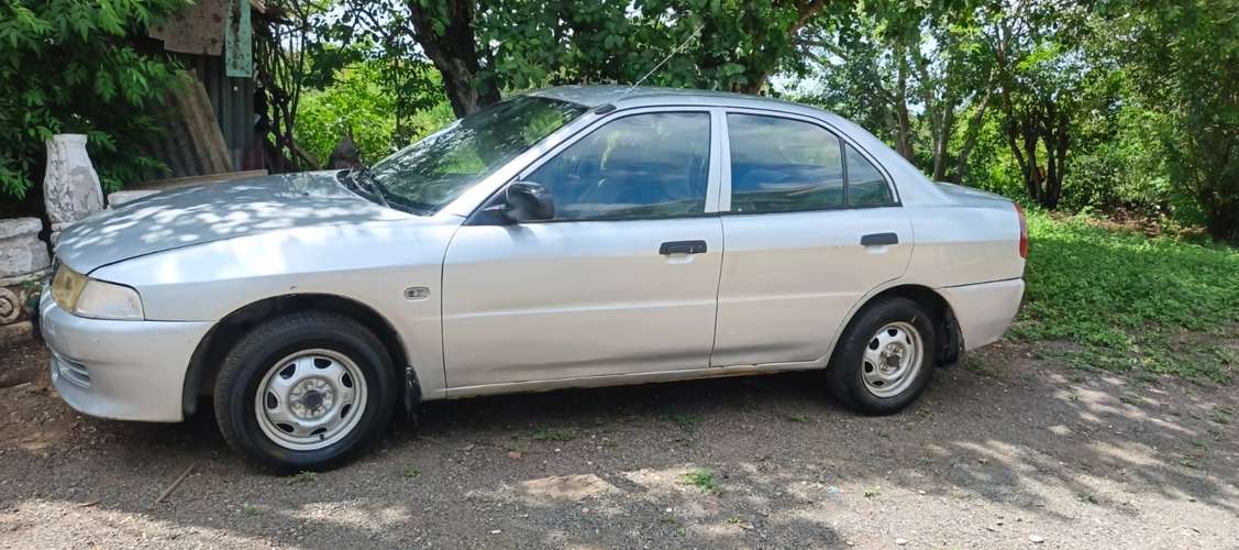 Vendo Carrito con detallitos estéticos 