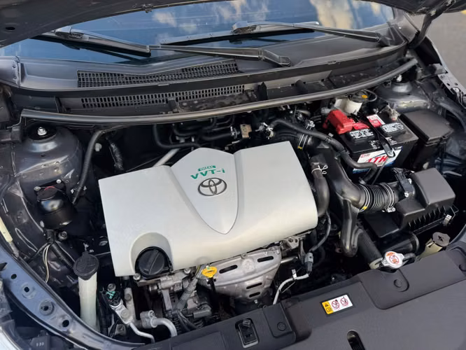 TOYOTA YARIS E 2022 || AUTOMATICO - Imagen 19