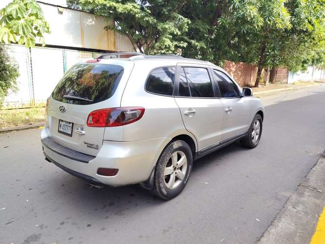 Hyundai Santa Fe 2008 $5,800 No Negociable Donde está y Como está - Imagen 5