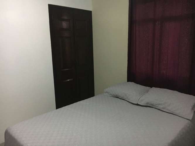 Apartamento amueblado en León – 1 habitación, terraza y estacionamiento