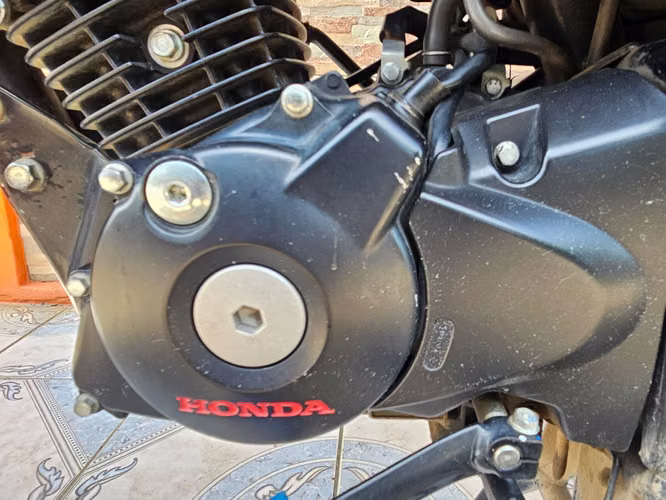 VENDO MOTO HONDA, MODELO CB 125 TWISTER, AÑO 2024, EXCELENTES CONDICIONES. - Imagen 9