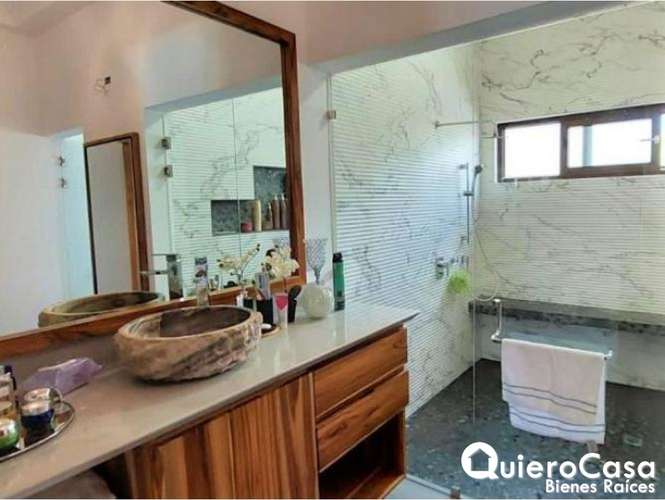 Preciosa Residencia Amueblada en Renta en Santo Domingo - Imagen 4