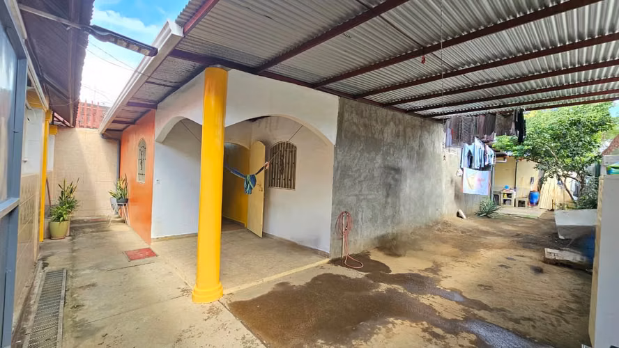 AG, SE VENDE CASA CERCANO A LA PUMA DE NINDIRI - Imagen 2