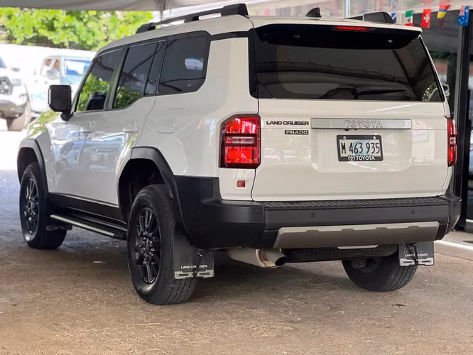TOYOTA LAND CRUISER PRADO AR AÑO 2026 - Imagen 3