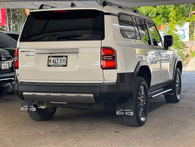 TOYOTA LAND CRUISER PRADO AR AÑO 2026 - Imagen 4
