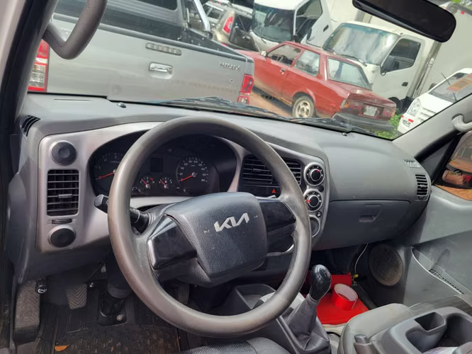 KIA K2700 CON CAJON, AÑO 2023. MECANICO 