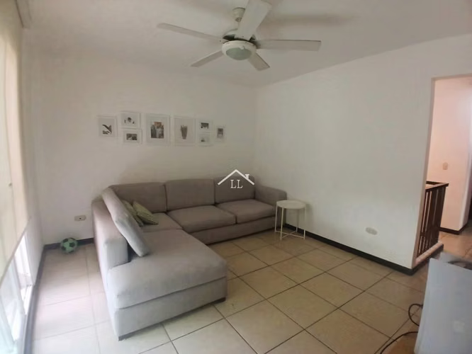 LL - Se Vende Linda Casa en Condominio en Las Colinas - Imagen 8