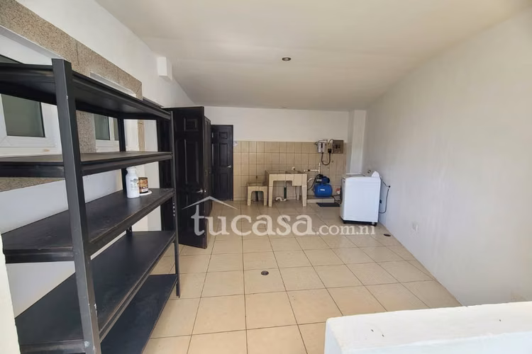 Renta con muebles en alamedas de las colinas!! 