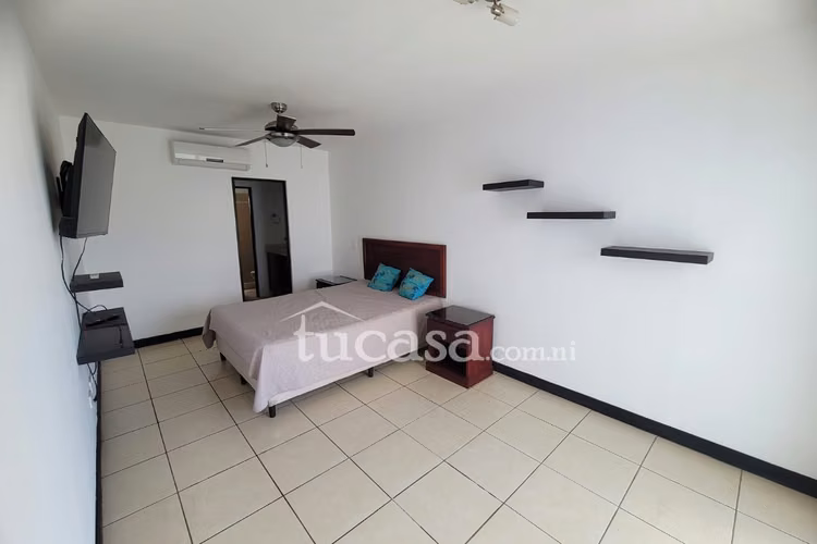 Renta con muebles en alamedas de las colinas!! 