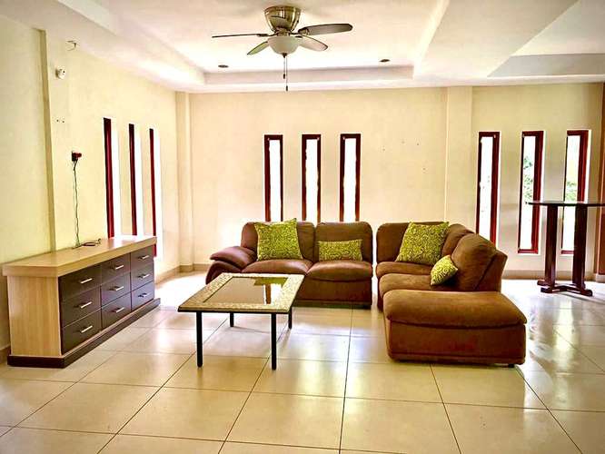 Alquiler de Casa en Intermezzo del Bosque 