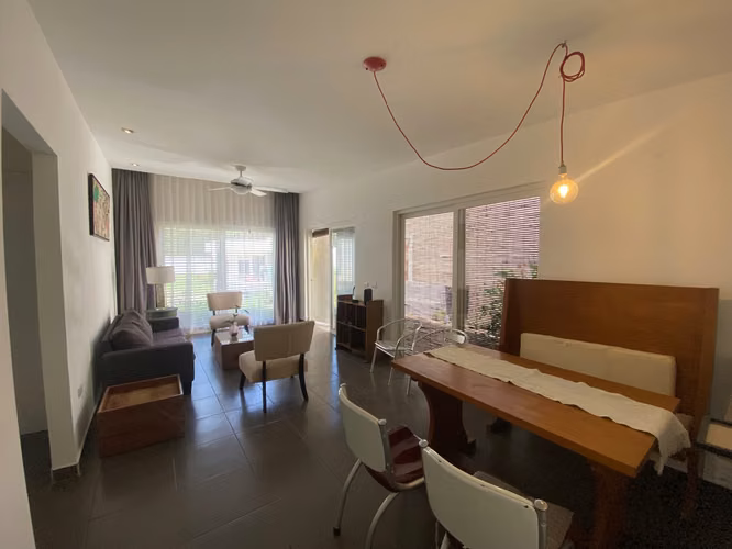 Se Renta Casa Minimalista en Las Colinas. Amoblada - Imagen 5
