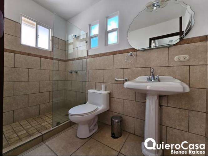 Se renta Casa amueblada en las colinas 