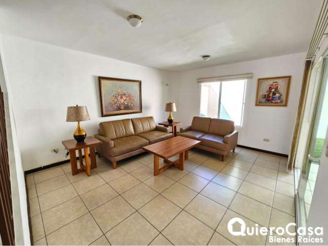 Se renta Casa amueblada en las colinas 